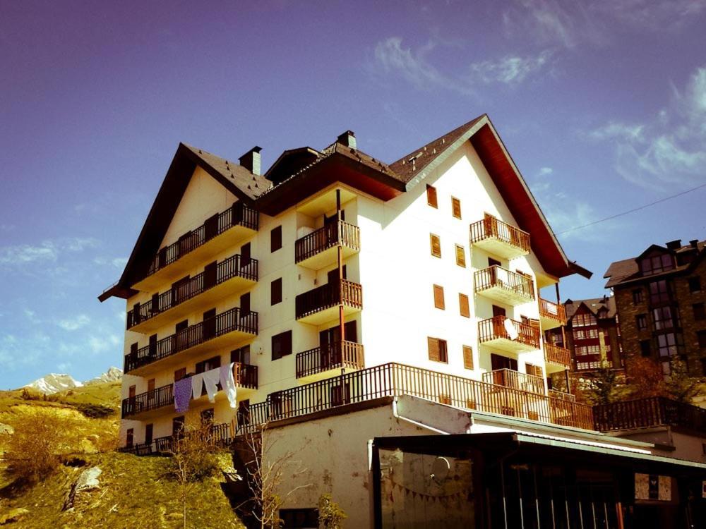 Apartamentos Formigal Exterior photo